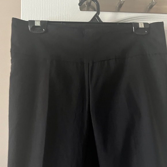 Black Straight-Leg Pants - Picture 2 of 4